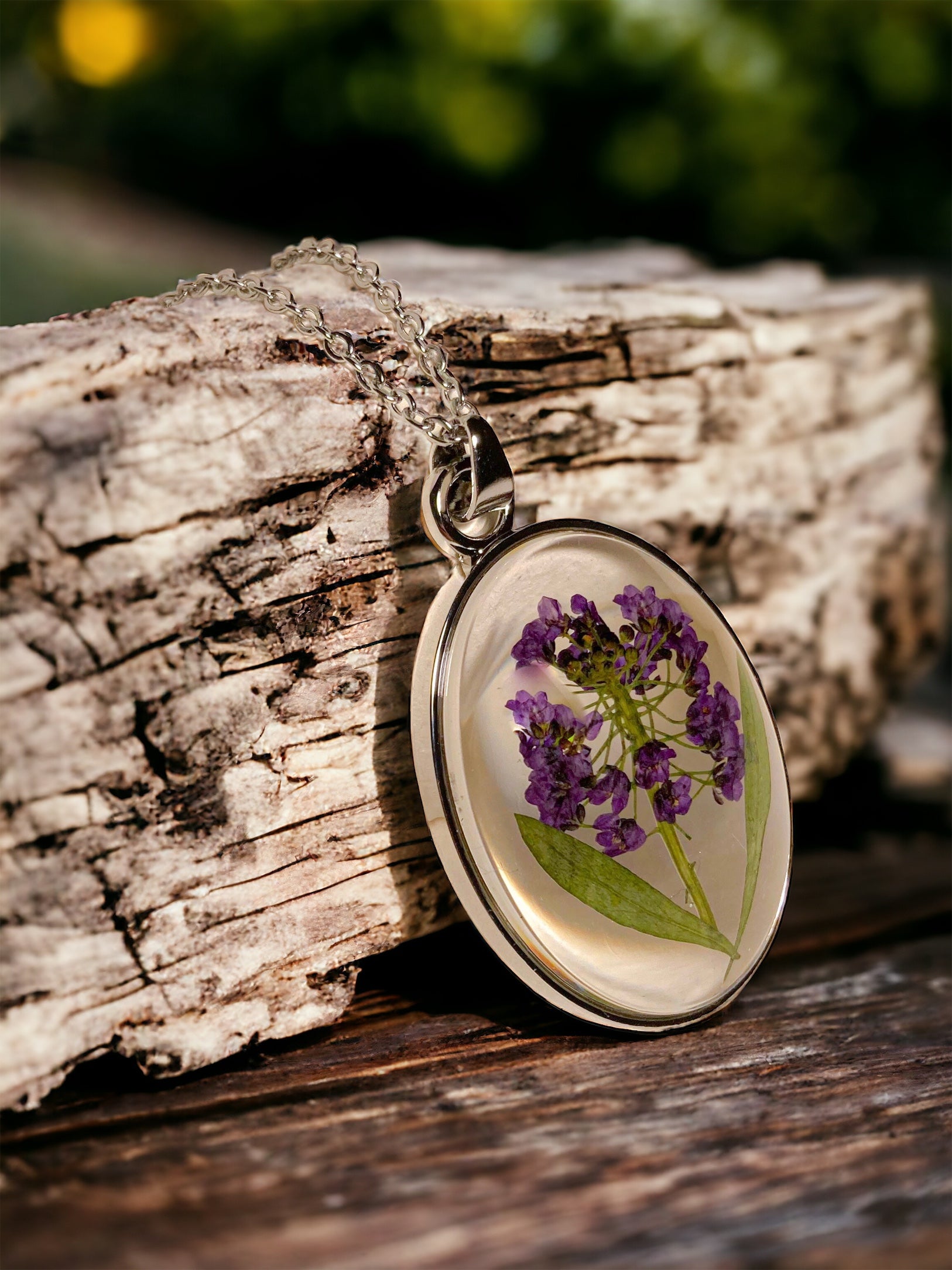 Pressed flower necklace Purple Flower – Avalon Plants Gifts