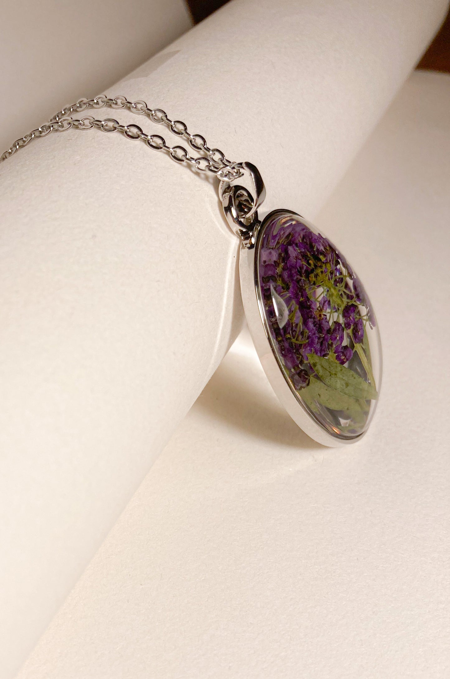 Pressed flower necklace - Purple Flower