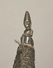 Laad afbeelding in Galerijviewer, Medicine Horn, Sahan Naga Morsarang - Batak - Sumatra Indonesia - C.a. 1900 - Avalon - Plants, Gifts &amp; Antiques

